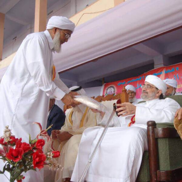 صور فضيلة الدكتور عمر عبدالله كامل في جامعة مركز الثقافة الإسلامية بكيرلا الهند